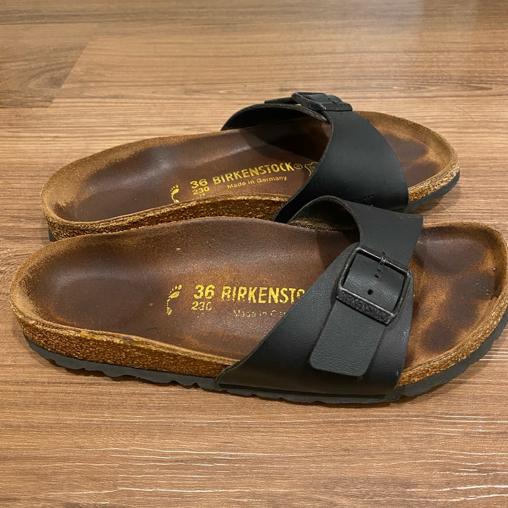 Size 36 Birkenstock Madrid in black